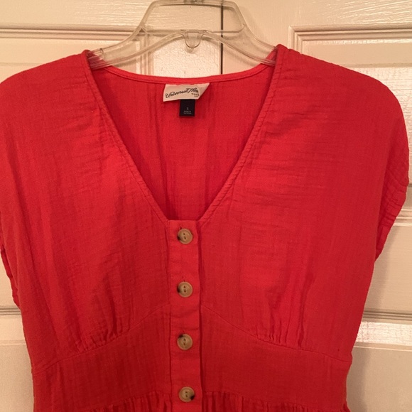 So cute And lightweight! Size S Romper with Pockets! Universal Thread - Picture 2 of 4